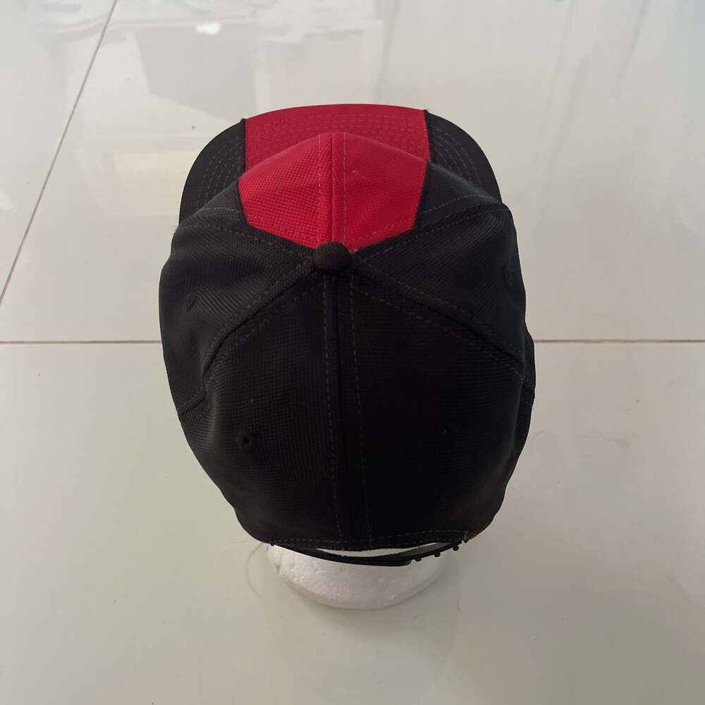 Deadpool Marvel Comics Red and Black Snapback Hat, One Size - Picture 3 of 6